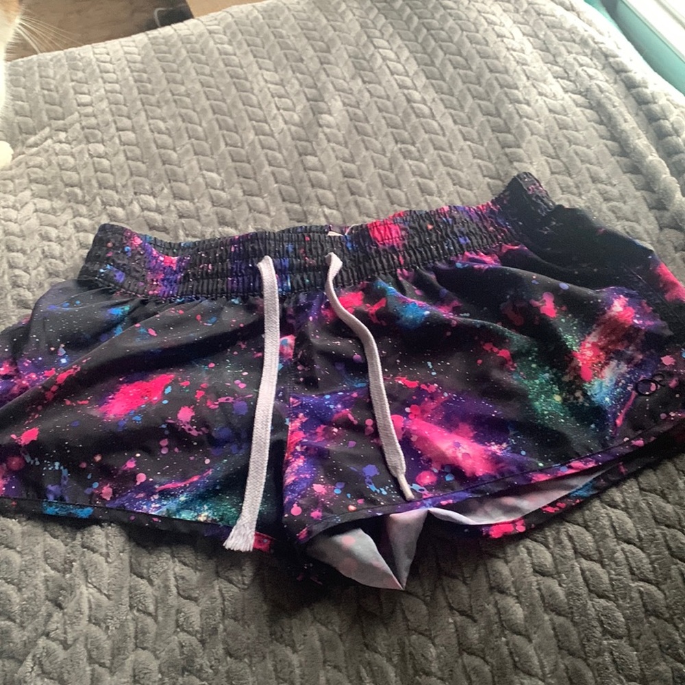 Dry fit loose shorts with a stretchy waist line
